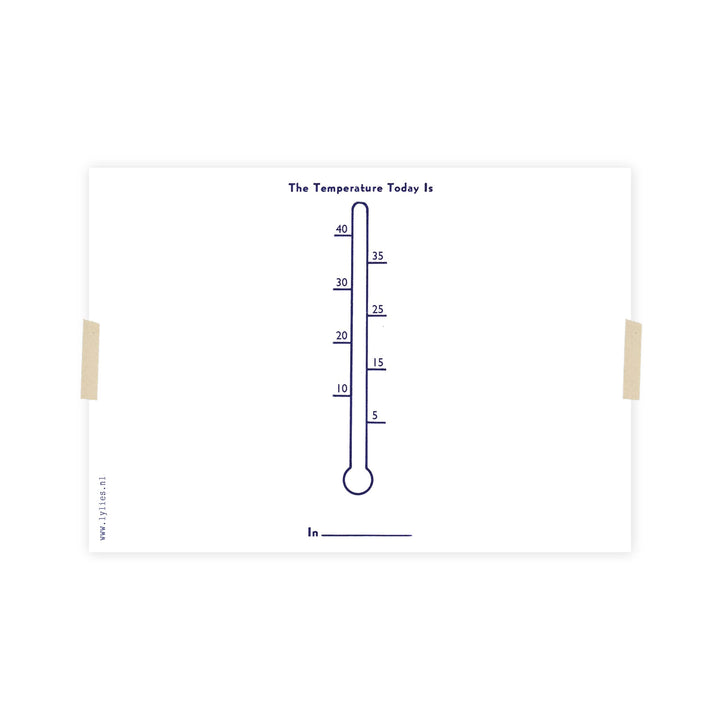 Postcard collage dame tussen de narcissen