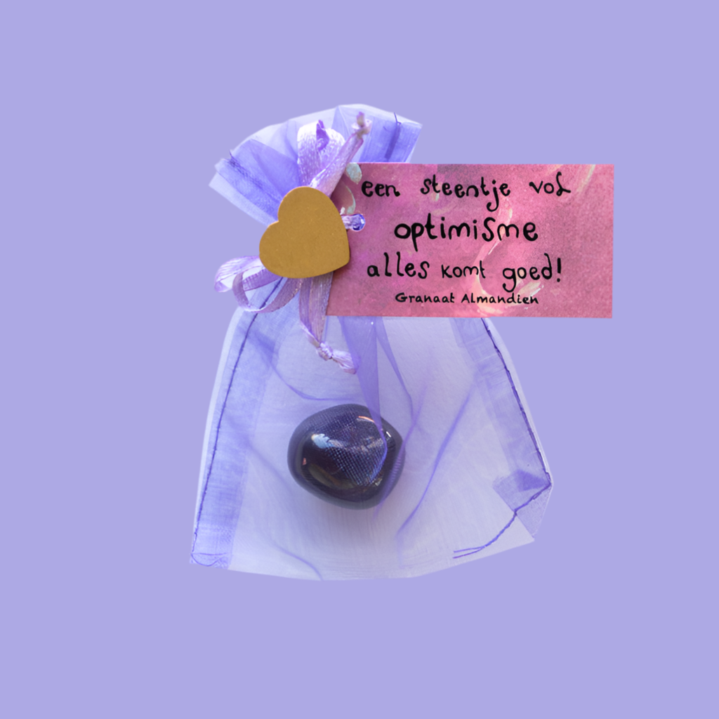 Knuffelsteen vol optimisme-Granaat Aldien