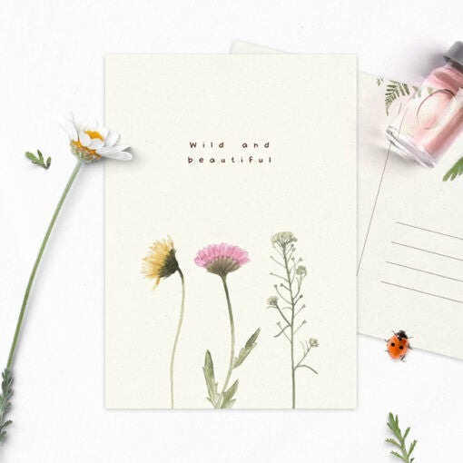 Wild and beautiful | Wildflowers | Kaart Studio Draak